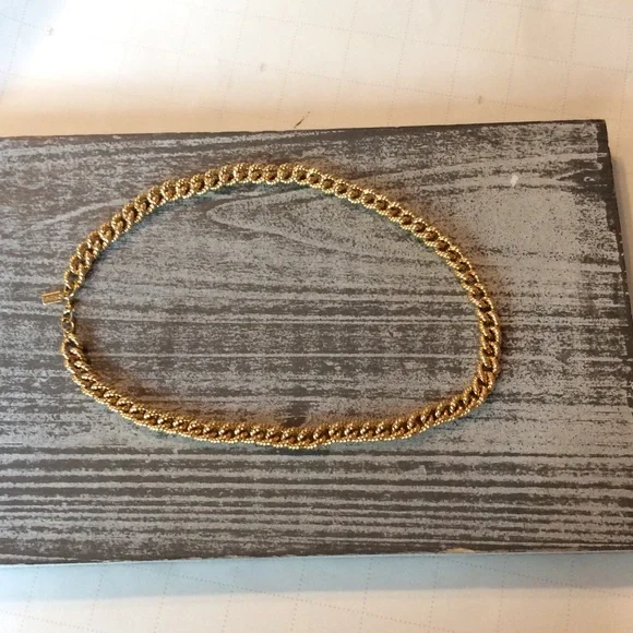 Vintage Monet Gold Link Necklace - Picture 3 of 6